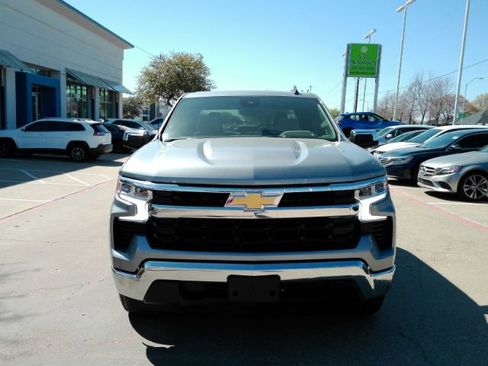 Used 2026 Chevrolet Silverado 1500 LT image 2