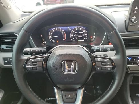 Used 2023 Honda Pilot Elite image 14