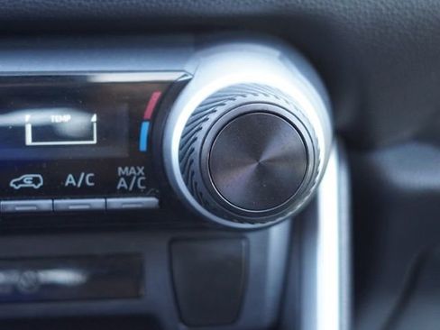 Used 2020 Toyota RAV4 LE w/ Carpet Mat Package image 26