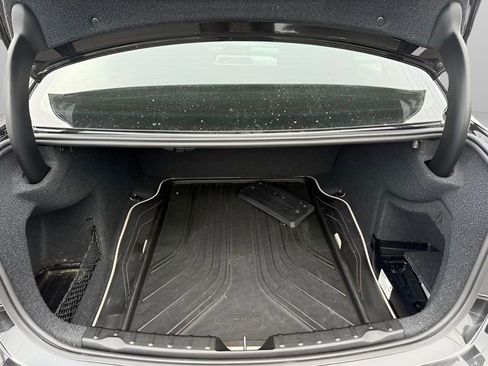 Used 2018 BMW 320i xDrive Sedan image 11