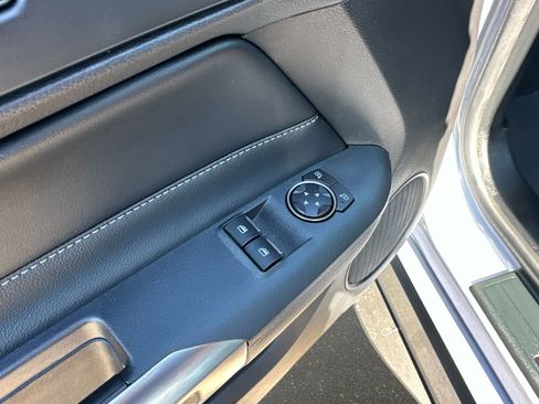 Used 2022 Ford Mustang Shelby GT500 w/ Carbon Fiber Track Pack image 15