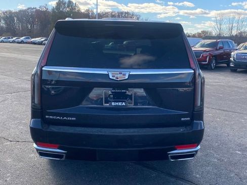 Certified 2022 Cadillac Escalade Premium Luxury Platinum image 5