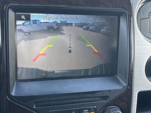 Used 2014 Ford F150 Platinum image 16
