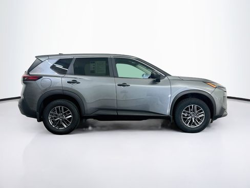 Used 2023 Nissan Rogue S AWD/4WD image 10