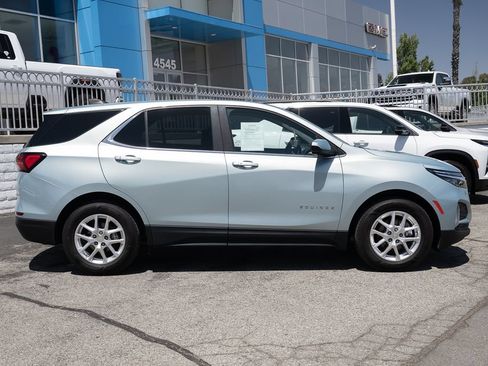 Used 2022 Chevrolet Equinox LT FWD image 4