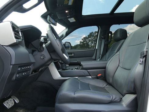 Used 2026 Toyota Tundra Platinum w/ TRD Off-Road Package AWD/4WD image 23