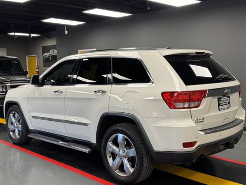 Used 2012 Jeep Grand Cherokee Limited w/ Luxury Group II image 4