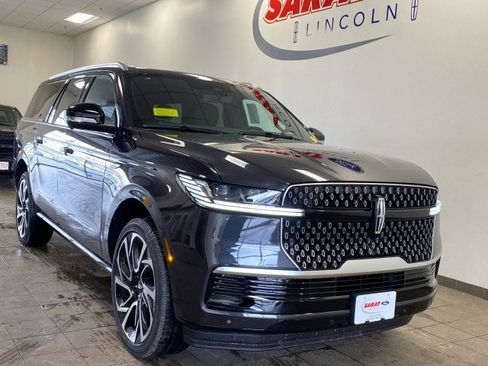 New 2026 Lincoln Navigator L Reserve image 2