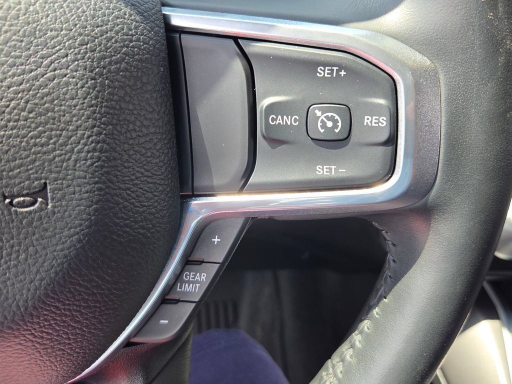 Used 2023 RAM 1500 Laramie AWD/4WD image 24