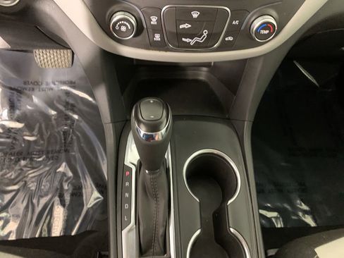 Used 2019 Chevrolet Equinox LS AWD/4WD image 24