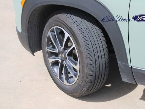 Used 2025 Chevrolet TrailBlazer LT image 9