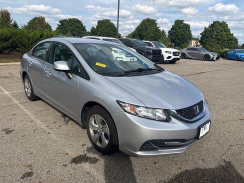 Used 2013 Honda Civic LX image 3