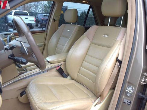 Used 2009 Mercedes-Benz ML 63 AMG 4MATIC image 11