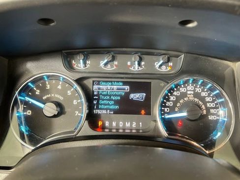 Used 2011 Ford F150 XLT w/ XLT Convenience Pkg image 15