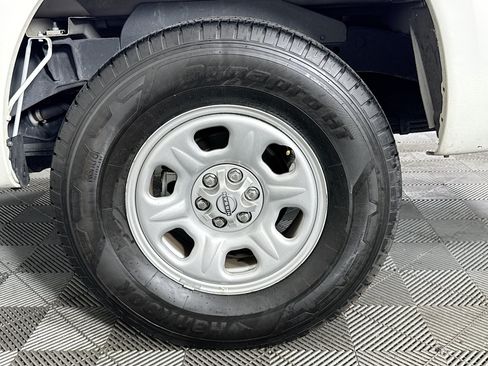 Used 2024 Nissan Frontier S w/ Technology Package RWD image 36