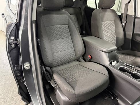 Used 2020 Chevrolet Equinox LT image 22