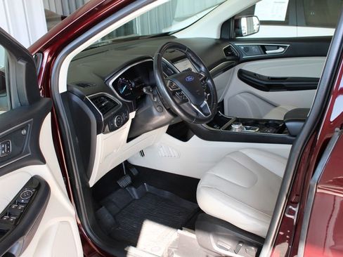 Used 2019 Ford Edge Titanium w/ Equipment Group 301A image 36