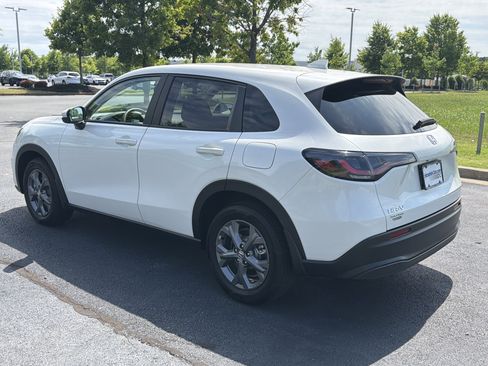 Certified 2026 Honda HR-V LX image 7