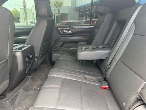 Used 2023 Chevrolet Suburban RST w/ Max Trailering Package RWD image 9