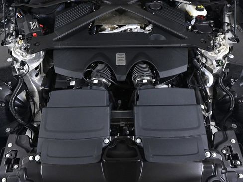 Used 2026 Aston Martin V8 Vantage Roadster image 28