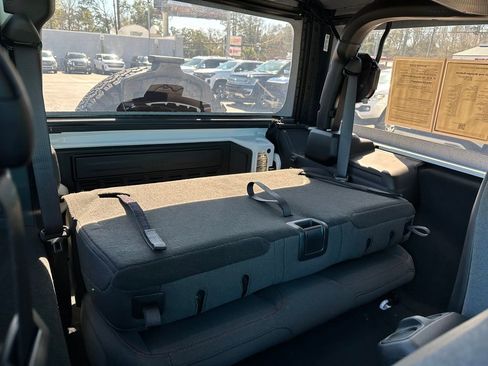 Used 2025 Jeep Wrangler Rubicon image 45