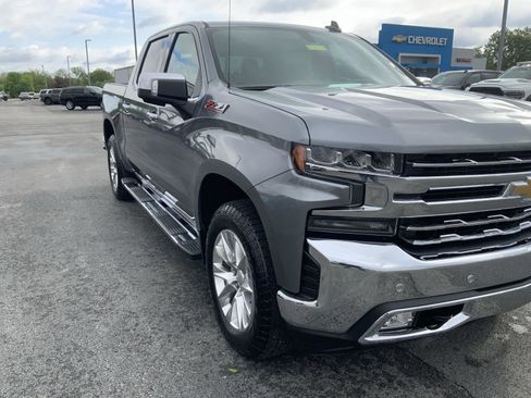 Used 2021 Chevrolet Silverado 1500 LTZ w/ Z71 Off-Road Package AWD/4WD image 15