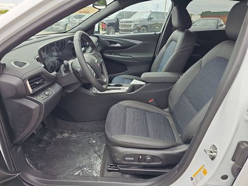 Used 2026 Buick Envista Preferred w/ Convenience I Package FWD image 11