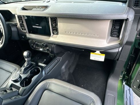 New 2025 Ford Bronco Outer Banks image 35