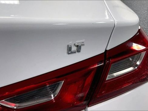 Used 2023 Chevrolet Malibu LT image 22