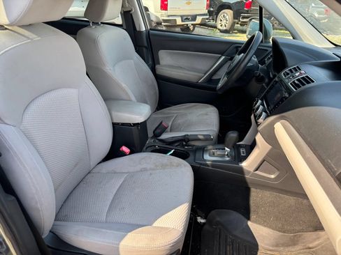 Used 2017 Subaru Forester 2.5i Premium w/ Popular Package #2A AWD/4WD image 19