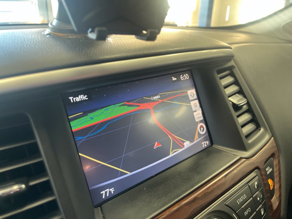 Used 2020 Nissan Pathfinder Platinum AWD/4WD image 6