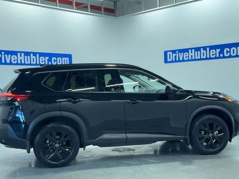 Used 2023 Nissan Rogue SV w/ SV Premium B Package AWD/4WD image 3