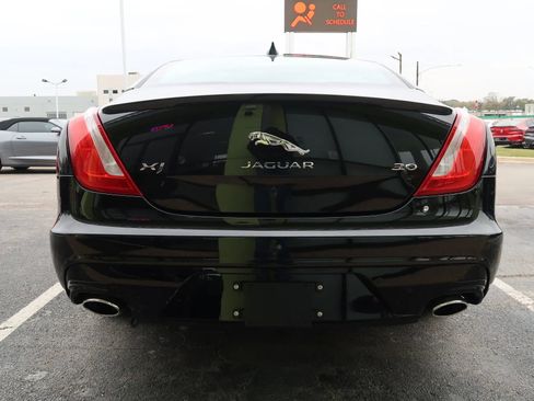 Used 2019 Jaguar XJ R-Sport image 9