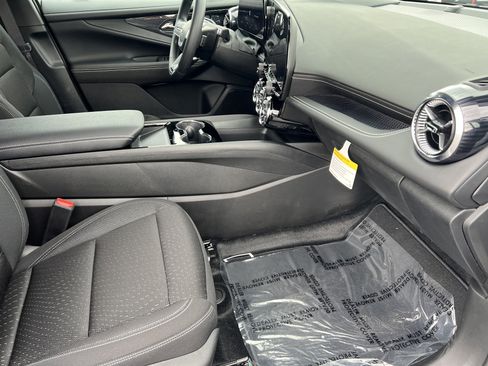 New 2025 Chevrolet Blazer EV LT image 23