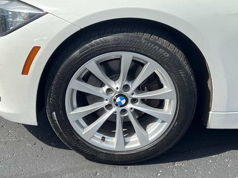 Used 2016 BMW 320i xDrive Sedan AWD/4WD image 9