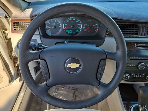 Used 2015 Chevrolet Impala LT w/ LT Sunroof Package image 14