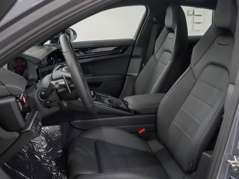 New 2026 Porsche Panamera 4 image 5