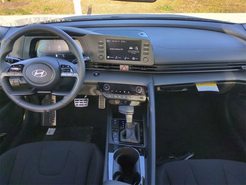 New 2026 Hyundai Elantra SEL Sport image 17