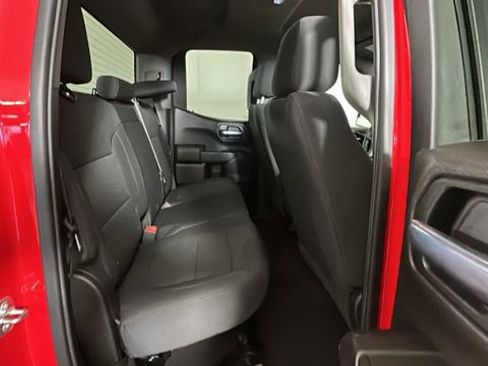 Used 2020 Chevrolet Silverado 1500 Custom w/ Custom Value Package AWD/4WD image 28