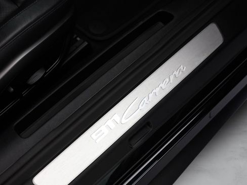Used 2020 Porsche 911 Carrera RWD image 14
