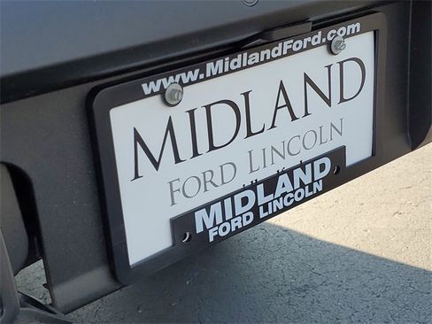 New 2025 Ford Maverick XLT w/ XLT Luxury Package image 9