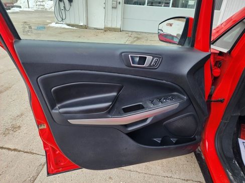 Used 2019 Ford EcoSport Titanium image 9