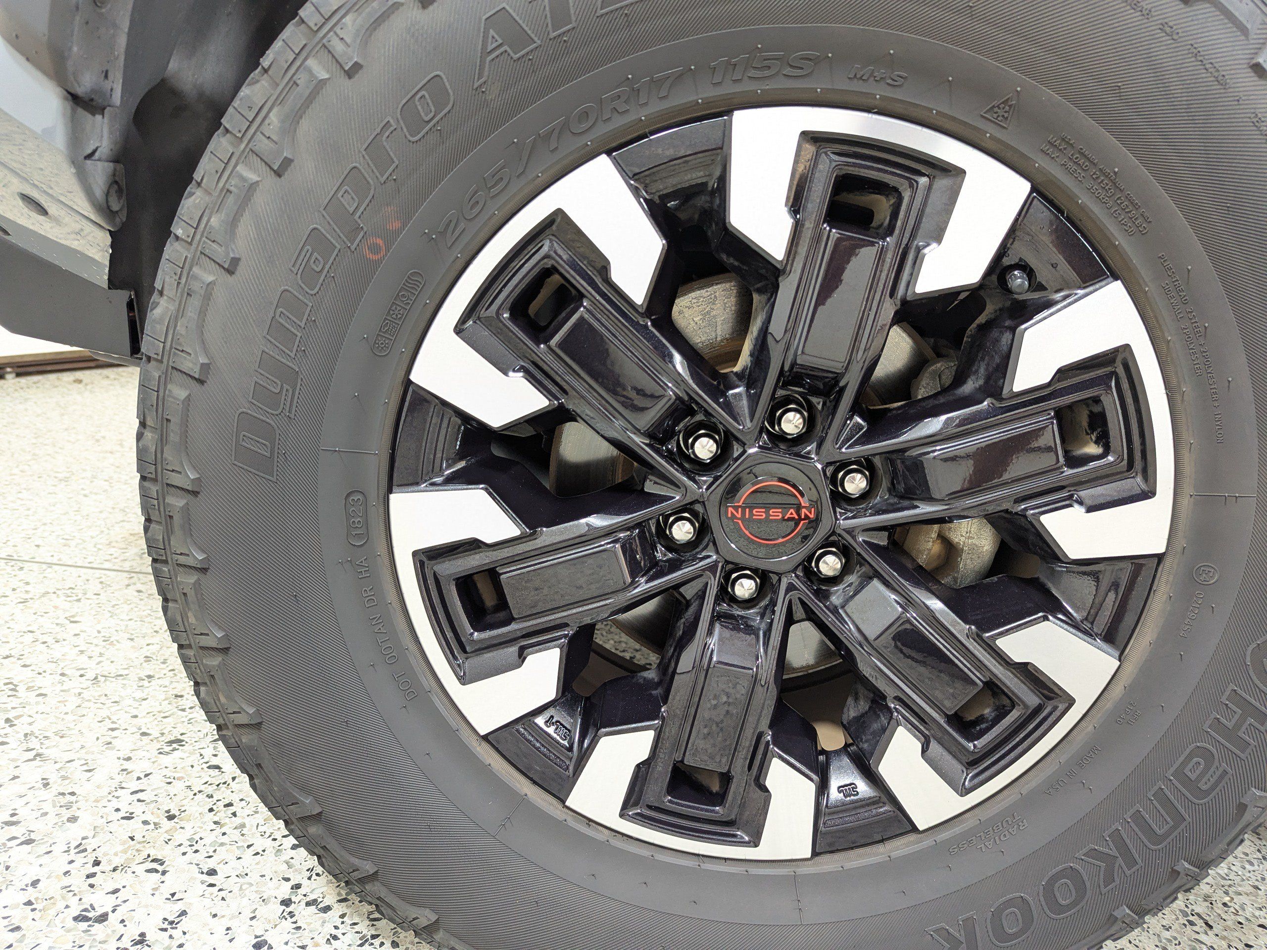 Used 2023 Nissan Frontier PRO-4X w/ Tow Package AWD/4WD image 9
