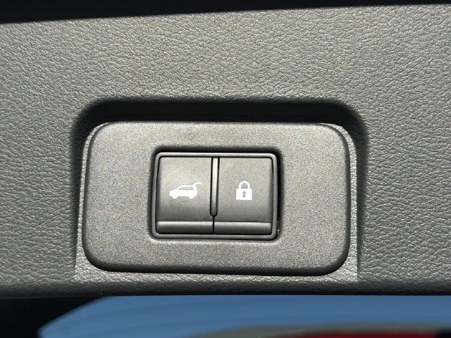 Certified 2025 Nissan Rogue Platinum AWD/4WD image 21