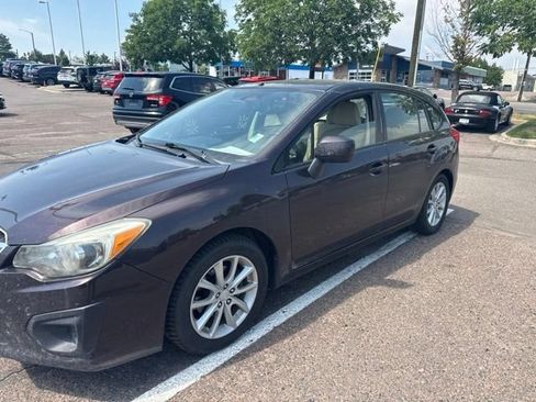 Used 2013 Subaru Impreza 2.0i Premium w/ Popular Pkg 1 AWD/4WD image 2