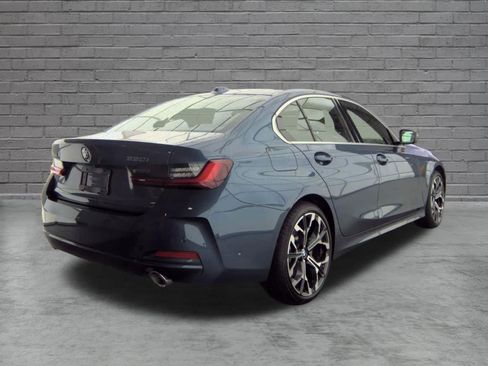 Used 2025 BMW 330i xDrive Sedan w/ Premium Package AWD/4WD image 4