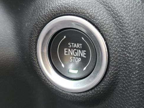 Used 2019 GMC Sierra 1500 SLE w/ SLE Value Package image 28