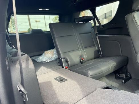 New 2026 GMC Yukon XL Denali w/ Denali Reserve Package RWD image 33
