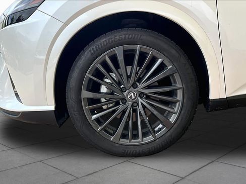 Used 2024 Lexus RX 350 Premium w/ Accessory Package (Z1) FWD image 9