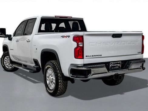 Used 2022 Chevrolet Silverado 2500 LTZ w/ Safety Package image 8